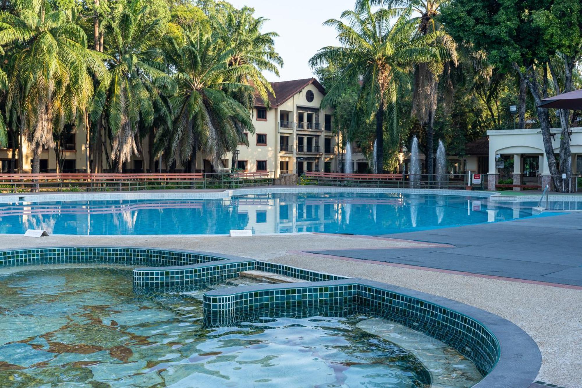 Pung-Waan Resort & Spa Kanchanaburi Ngoại thất bức ảnh